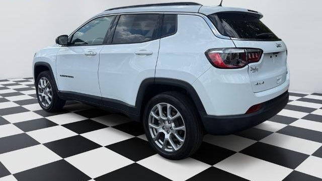 2022 Jeep Compass Latitude Lux