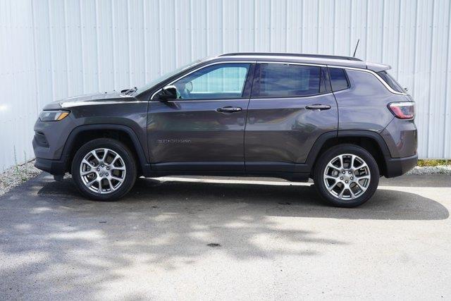 2023 Jeep Compass - $21,000