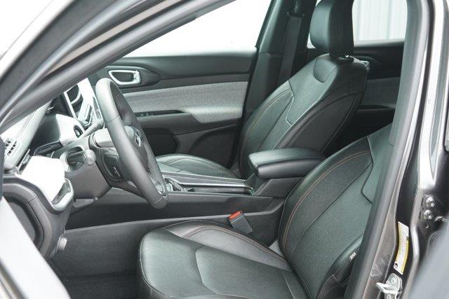 2023 Jeep Compass - $21,000