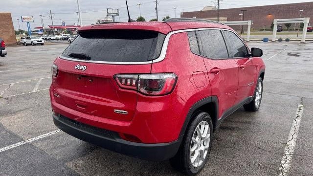 2023 Jeep Compass Latitude Lux
