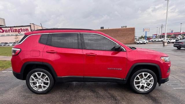 2023 Jeep Compass Latitude Lux