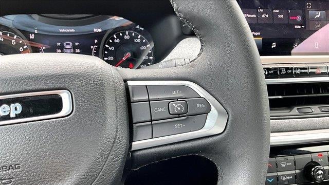 2023 Jeep Compass Latitude Lux