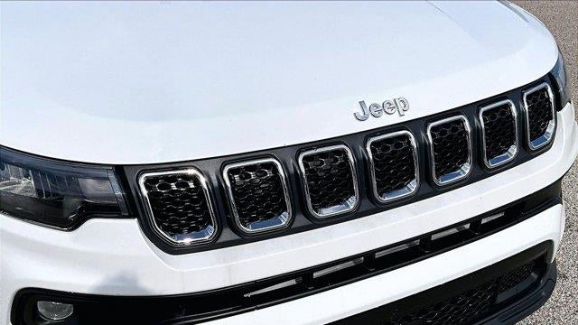 2023 Jeep Compass Latitude Lux