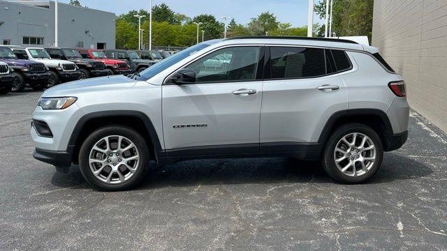 2024 Jeep Compass Latitude Lux