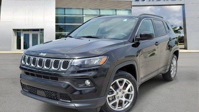 Preowned 2023 Jeep Compass Latitude Lux for Sale