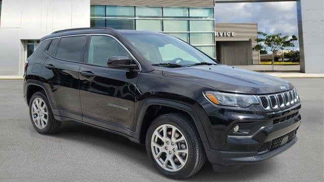 2023 Jeep Compass Latitude Lux