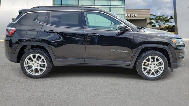 2023 Jeep Compass Latitude Lux