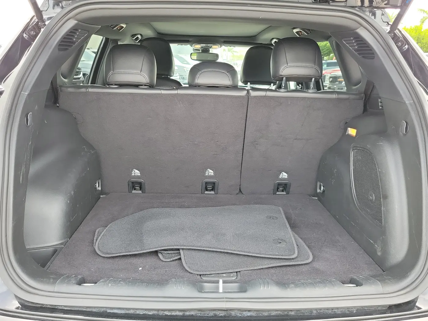 2023 Jeep Compass - $17,880