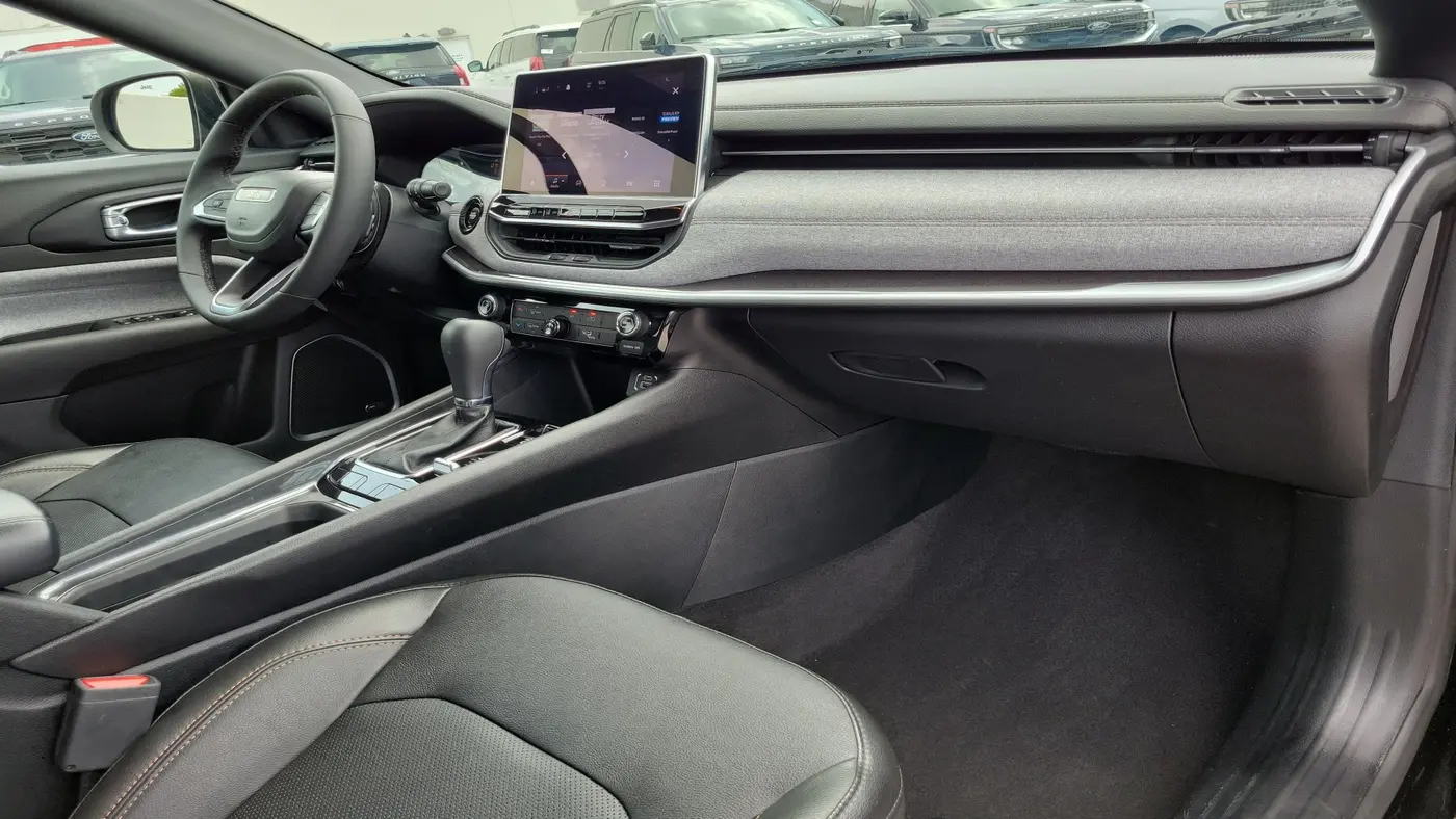 2023 Jeep Compass - $17,880