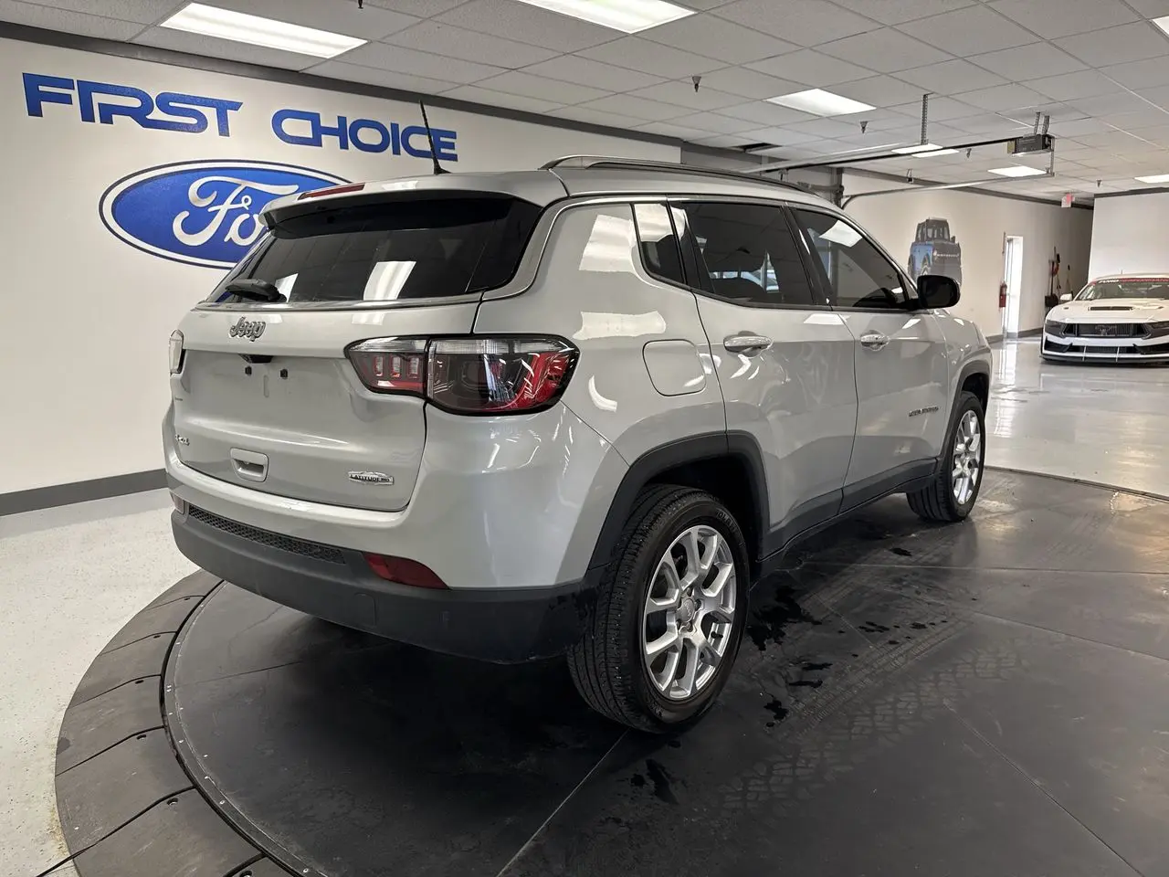 2024 Jeep Compass - $21,924