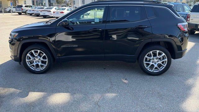 2023 Jeep Compass Latitude Lux