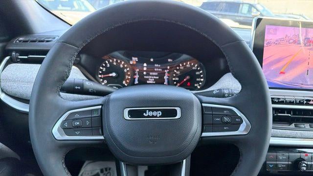 2023 Jeep Compass Latitude Lux