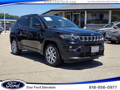 Photo of a 2023 Jeep Compass 4X4 Latitude LUX 4DR SUV for sale