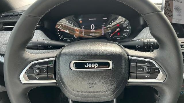2023 Jeep Compass Latitude Lux