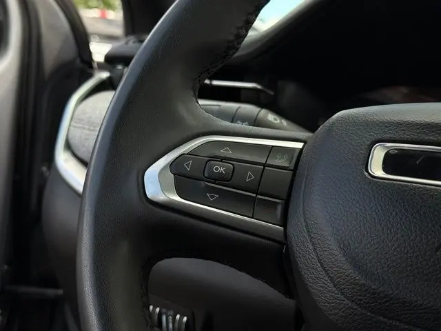 2023 Jeep Compass - $19,500