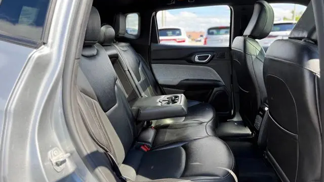 2023 Jeep Compass Latitude Lux