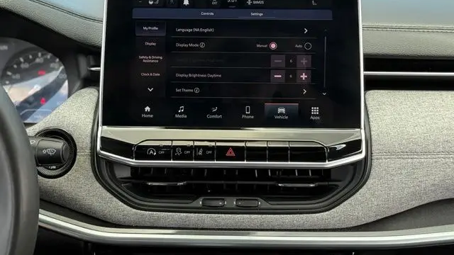 2023 Jeep Compass Latitude Lux