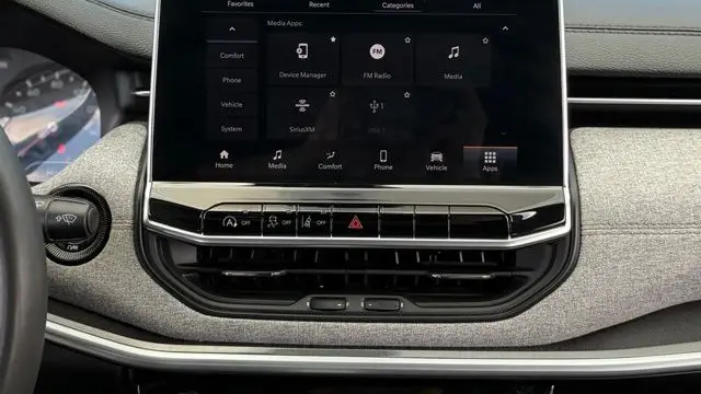 2023 Jeep Compass Latitude Lux
