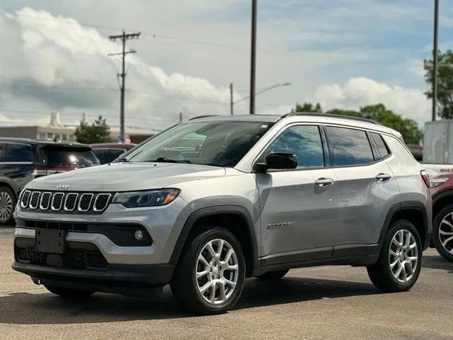 2023 Jeep Compass - $19,500