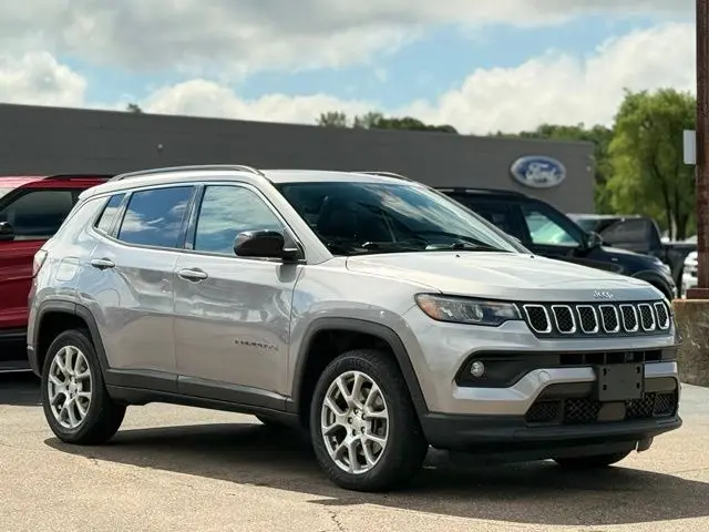 2023 Jeep Compass - $19,500