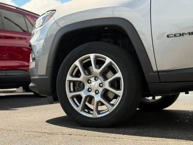 2023 Jeep Compass - $19,500