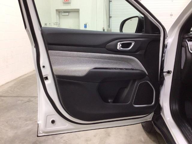 2023 Jeep Compass - $22,993