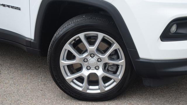 2023 Jeep Compass Latitude Lux