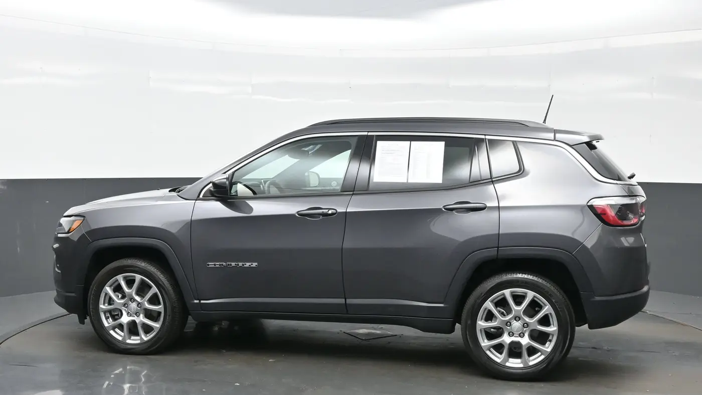 2024 Jeep Compass Latitude Lux