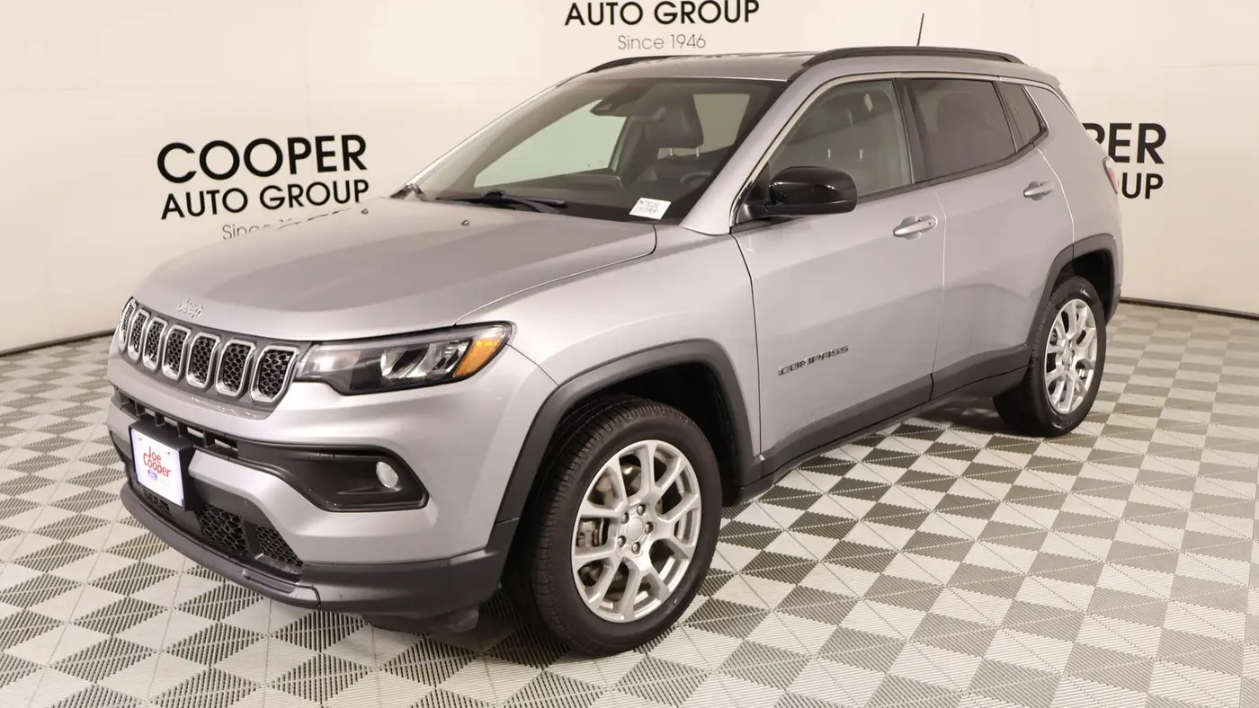 2024 Jeep Compass Latitude Lux