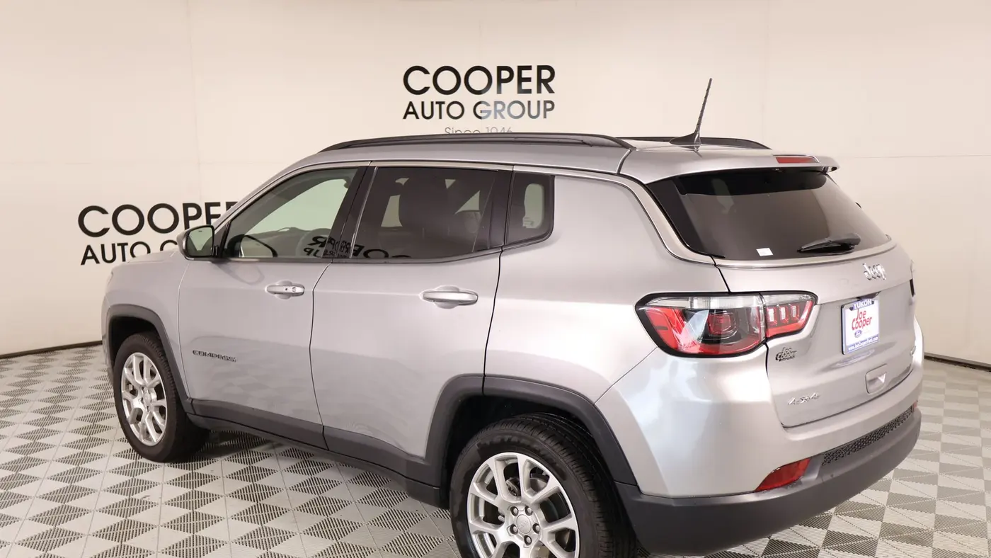 2024 Jeep Compass Latitude Lux