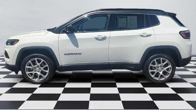 2023 Jeep Compass Latitude Lux