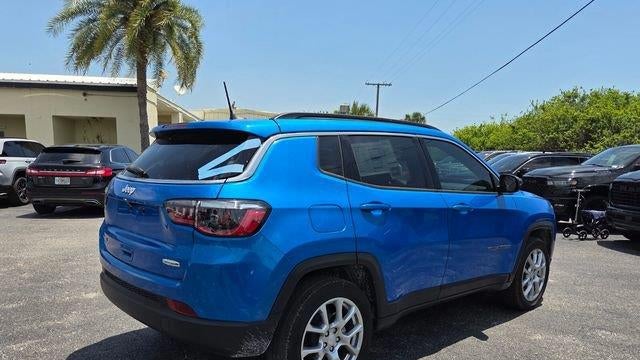 2024 Jeep Compass Latitude Lux