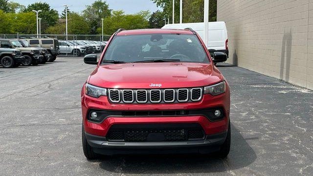 2024 Jeep Compass Latitude Lux