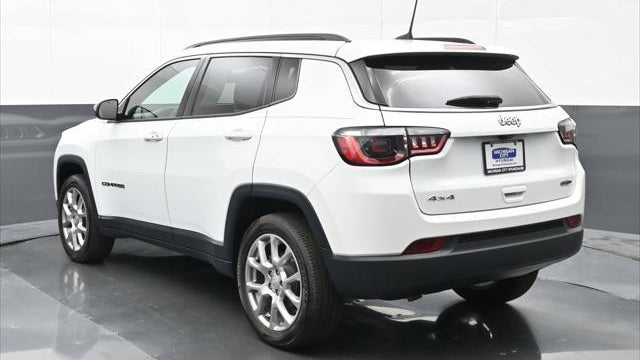 2023 Jeep Compass Latitude Lux
