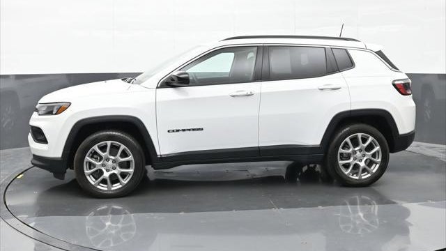 2023 Jeep Compass Latitude Lux