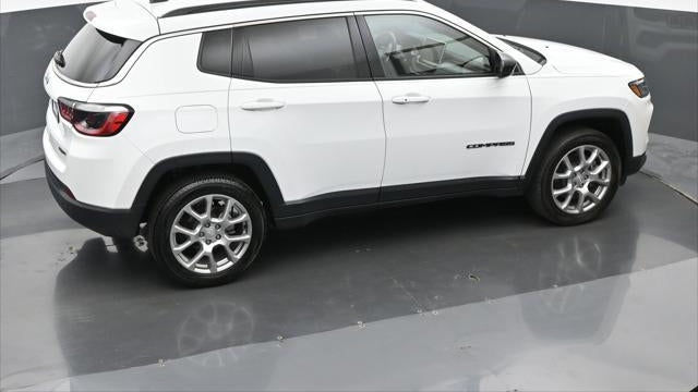 2023 Jeep Compass Latitude Lux