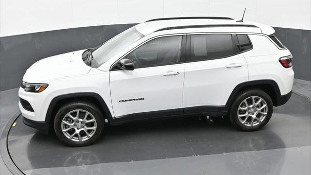 2023 Jeep Compass Latitude Lux