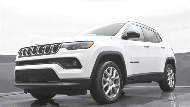 2023 Jeep Compass Latitude Lux
