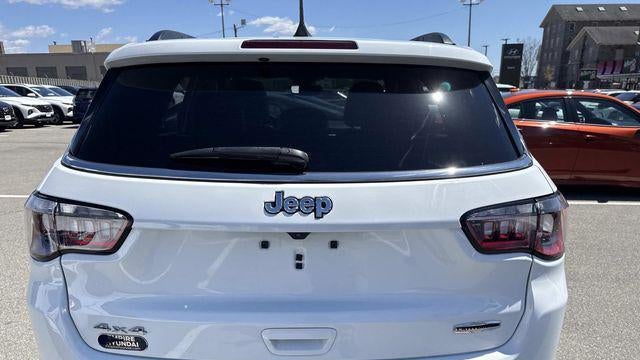 2023 Jeep Compass Latitude Lux