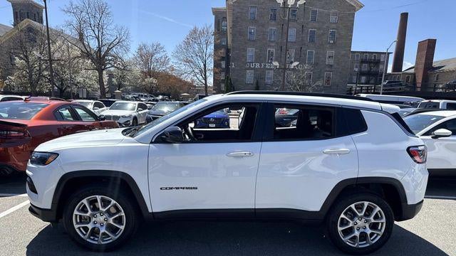 2023 Jeep Compass Latitude Lux