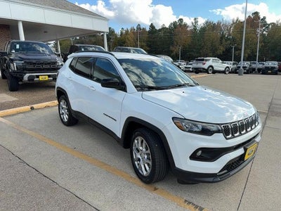 2023 Jeep Compass 4X4 Latitude LUX 4DR SUV