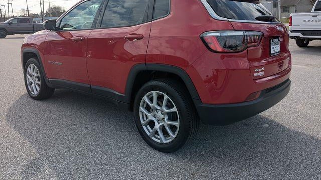 2024 Jeep Compass Latitude Lux