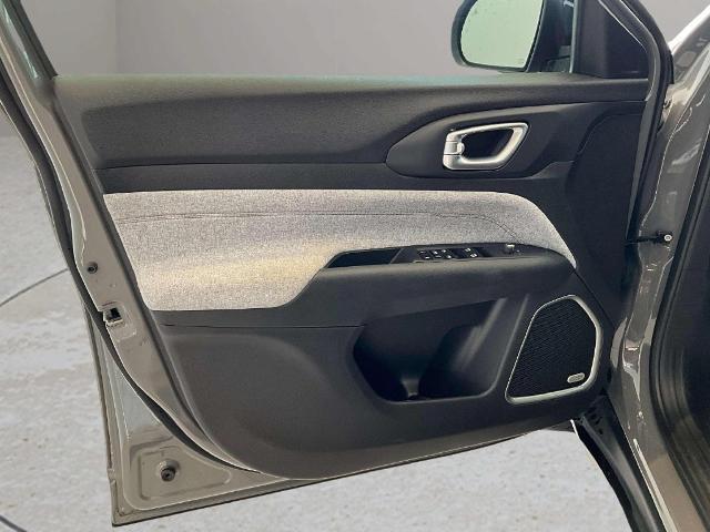 2023 Jeep Compass - $18,799