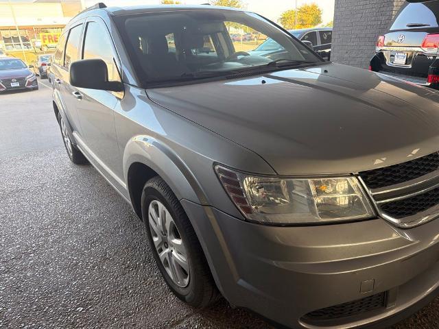 2016 Dodge Journey SE — photo 1 of 9