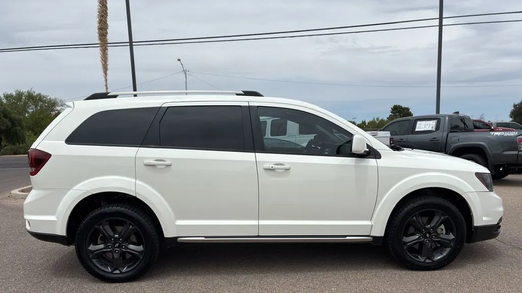 2019 Dodge Journey Crossroad