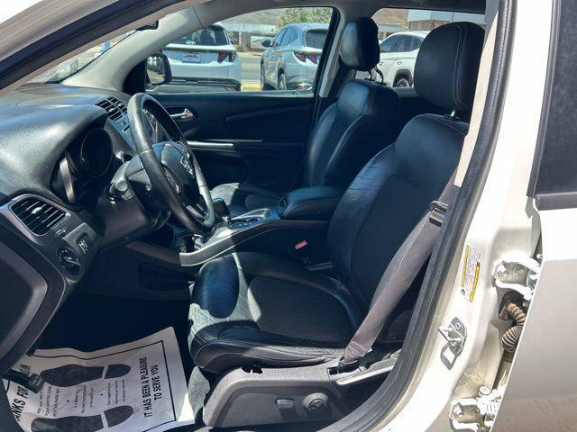 2017 Dodge Journey - $8,995