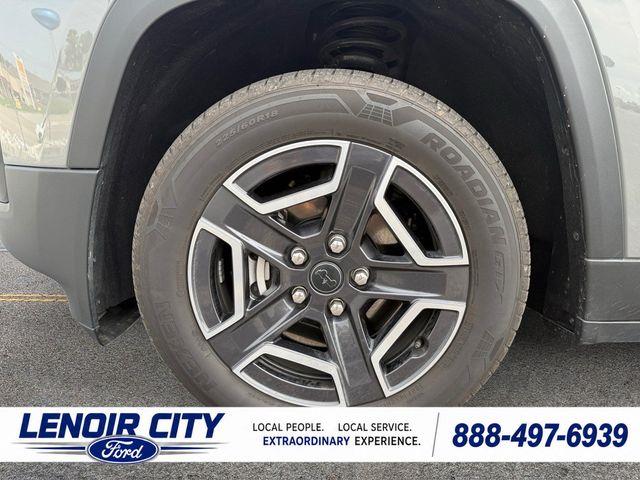 2026 Jeep Cherokee - $32,900