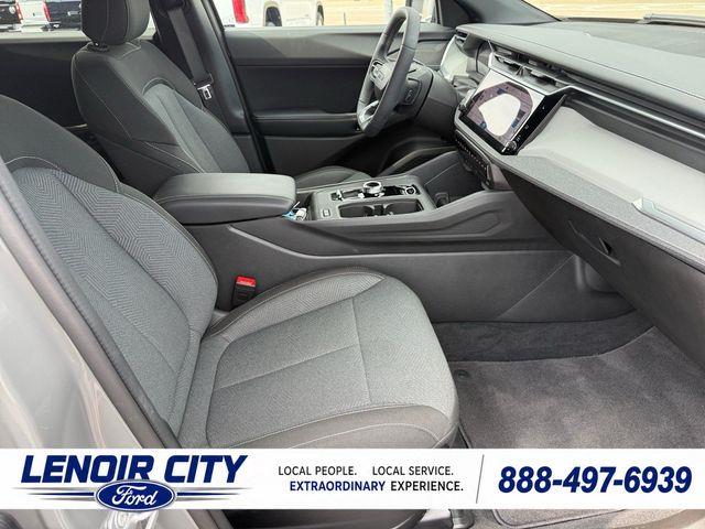 2026 Jeep Cherokee - $32,900