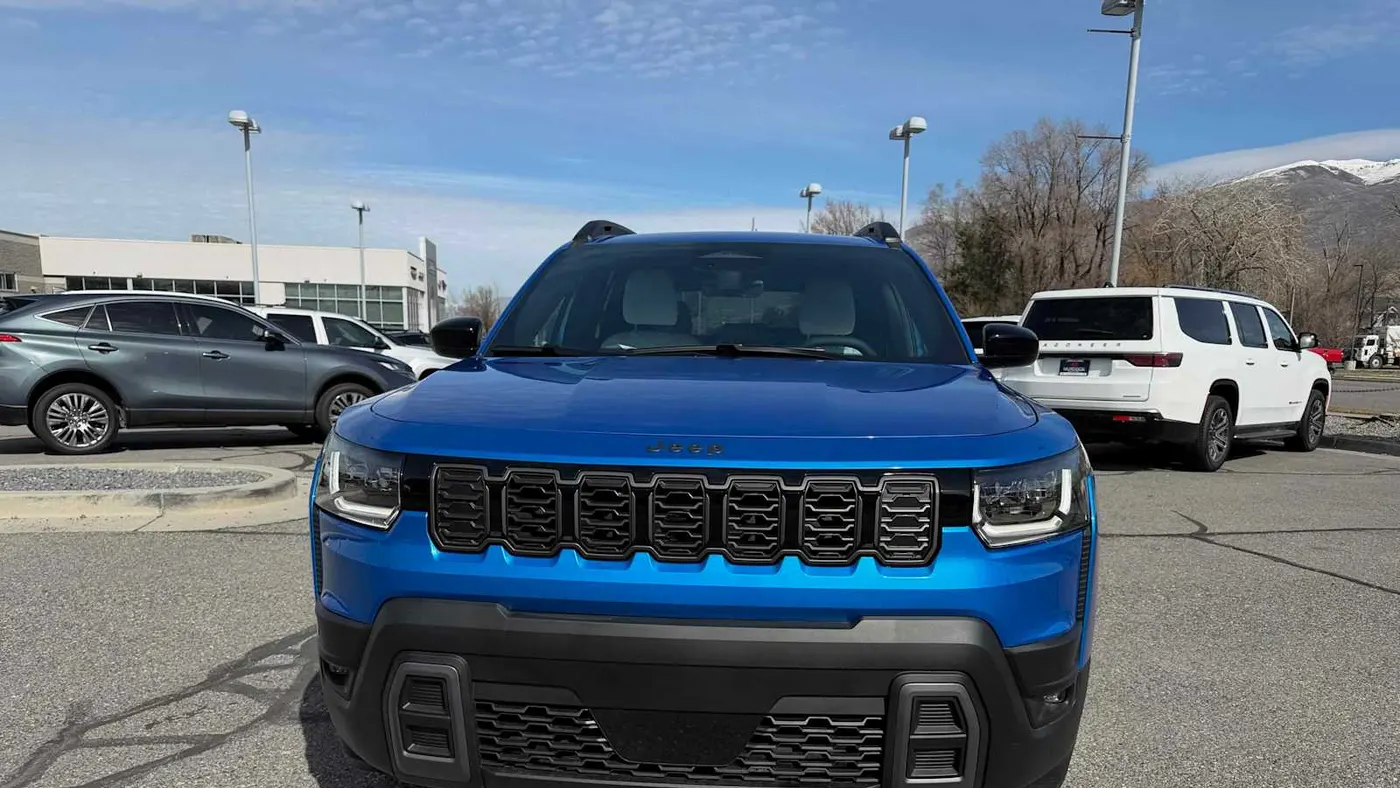 2026 Jeep Cherokee Laredo