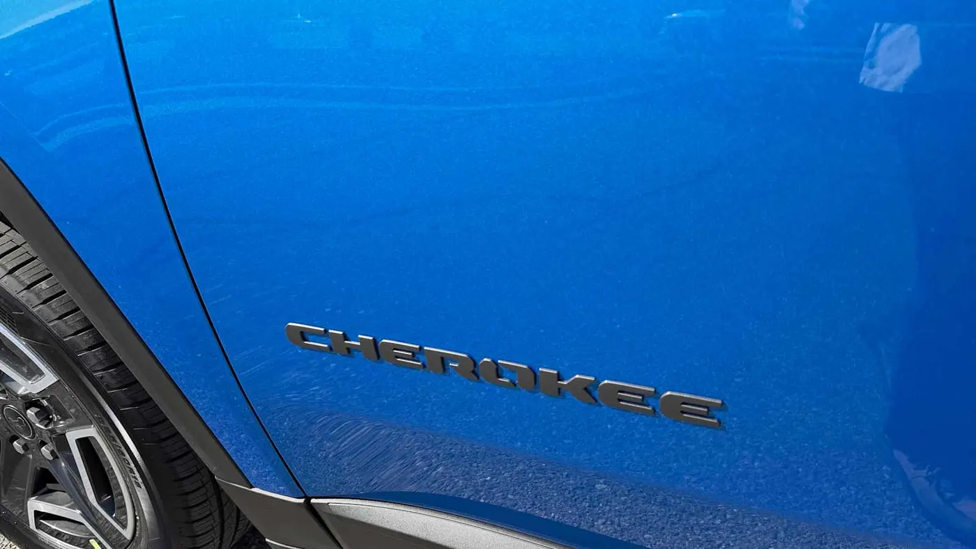 2026 Jeep Cherokee Laredo